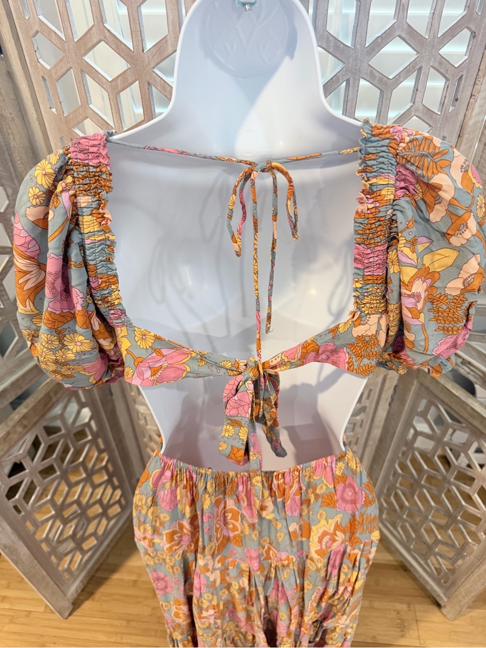 Fortunate one Floral Puff-Sleeve Smocked Midi Dress in Pink and Orange Size XS - Picture 4 of 10